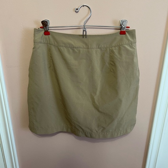 4/$10 hiking skort - Picture 4 of 4
